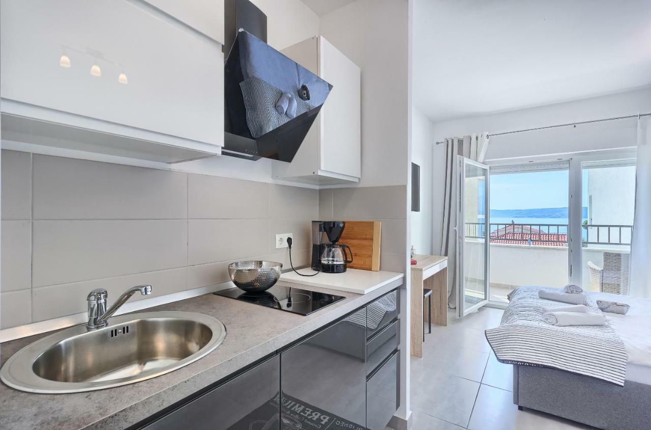 Modern Apartments With Sea View 150 Meters To Beach Каштела Екстер'єр фото