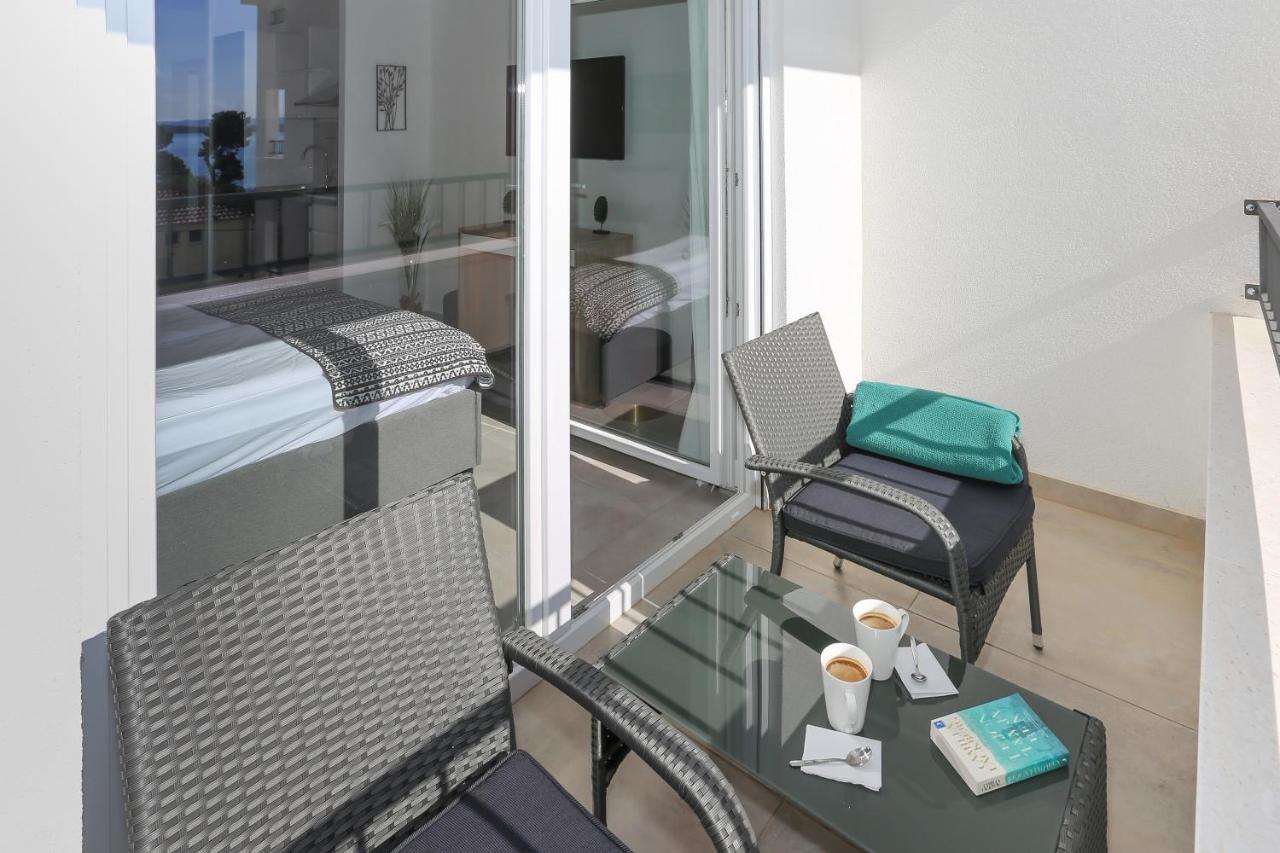 Modern Apartments With Sea View 150 Meters To Beach Каштела Екстер'єр фото